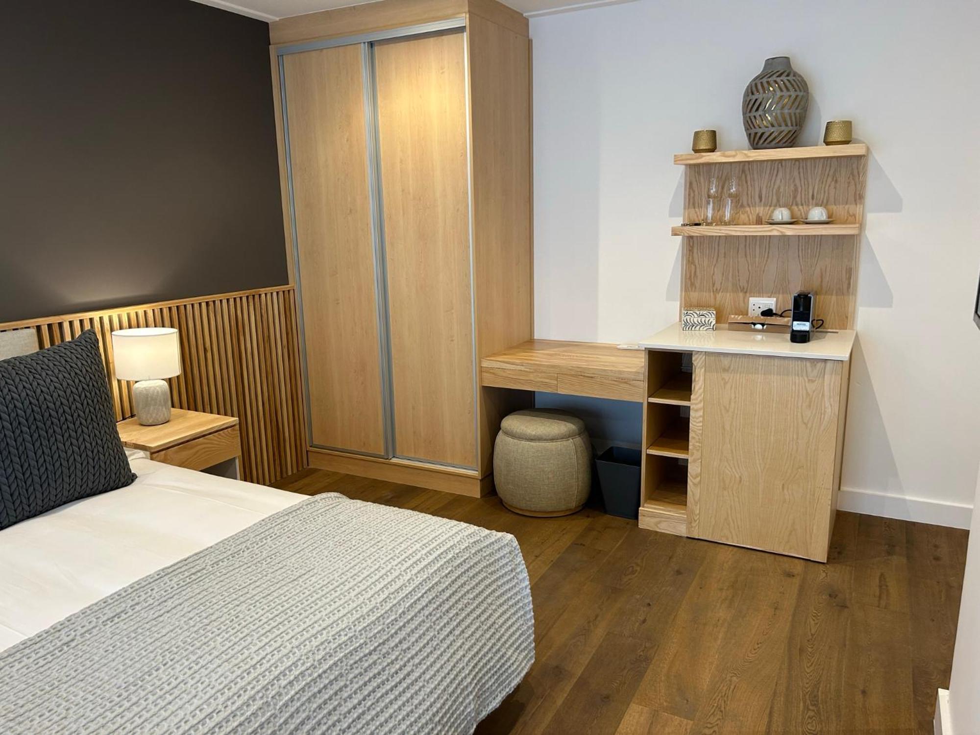 Mirabelle Guesthouse ฟรันเชิค ภายนอก รูปภาพ